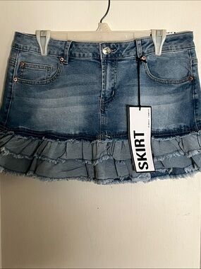 Frayed Ruffled Hem Denim Skirt